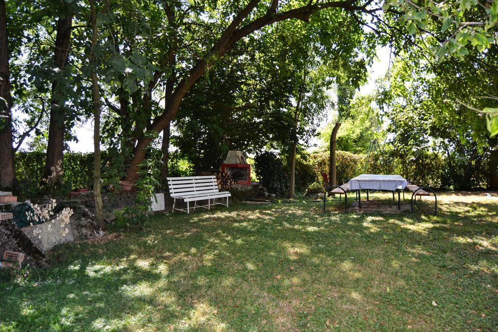 Agriturismo Ca' La Pergola Lugagnano Exterior photo